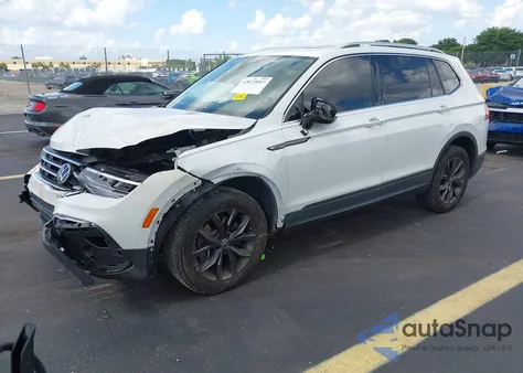 2022 Volkswagen Tiguan 2.0T Se из США, поврежденный, VIN 3VV3B7AX1NM042582